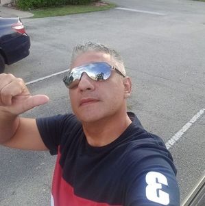 Meet your Posher, Ferney